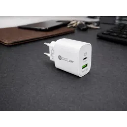 Szybka ładowarka do telefonu sieciowa 20w usb i usb-c + kabel 3w1 do iphone-5907451379684