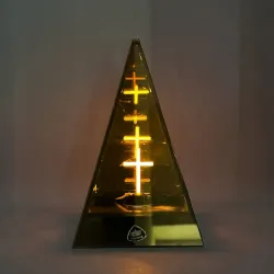 Lampion znicz LED lustrzany 3D piramida z podświetlanym krzyżem 20 cm-5900202671884