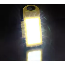 Solarny power bank i latarka kempingowa 2w1 wodoodporny 2x1A 5000mAh-