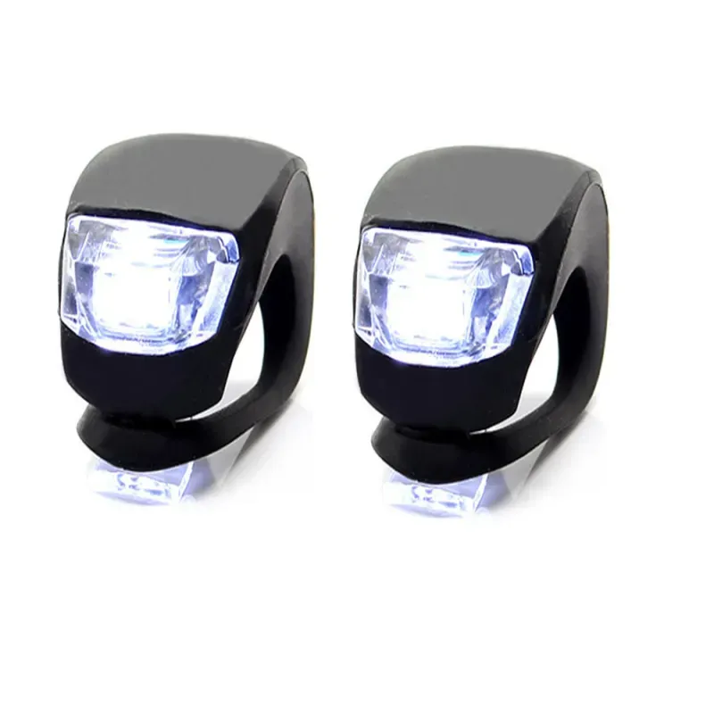 Lampki rowerowe 2 led na przód roweru 2szt silikonowe wodoodporne Lampki rowerowe 2 led na przód roweru 2szt silikonowe wodoodporne