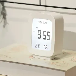 Zegar budzik z datą i temperaturą lcd pokarze też wilgoć w powietrzu
