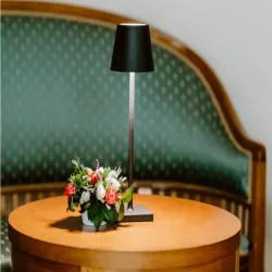 Lampka nocna stołowa dotykowa 3 stopniowa wysoka bezprzewodowa usb