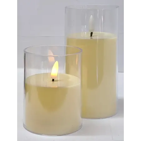 Świeca LED fi7.5cm w przezroczystej osłonie z efektem płomienia 3xAAA-