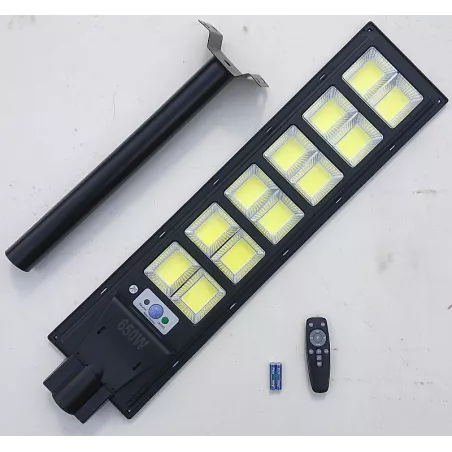 Latarnia solarna LED COB 650W, czujnik ruchu, pilot i mocowanie IP68-