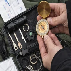 Zestaw survivallowy 35w1 przetrwania niezbędnik wojskowy turystyczny-5907451385029