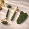 Masażer do twarzy z jadeitu 3w1 roller wałek płytka kamień gua sha-5907451383209